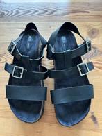 Sandalen met Plateau zolen.( 5cm), Zwart, Zo goed als nieuw, Sandalen of Muiltjes, Ophalen of Verzenden