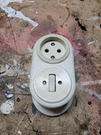wandcontactdoos (oud), Ophalen of Verzenden, Gebruikt