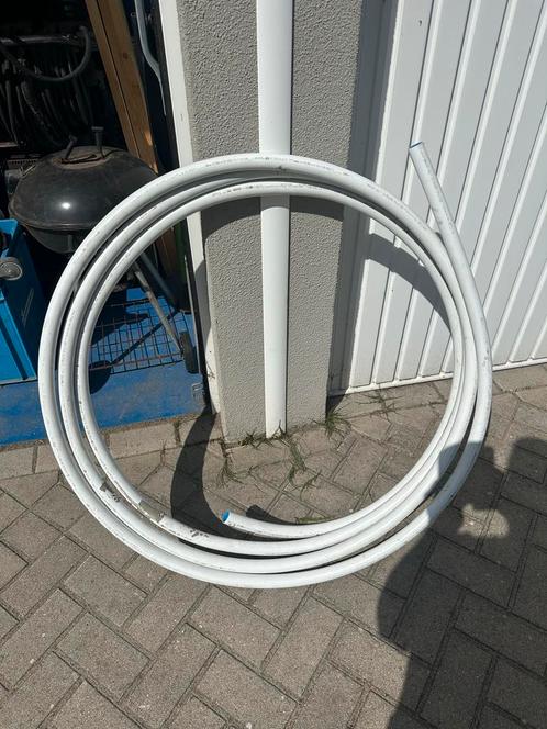 Uponor Uni Pipe PLUS 32mm - 12m1, Doe-het-zelf en Verbouw, Buizen en Afvoer, Gebruikt, Rechte buis, Overige materialen, 6 meter of meer