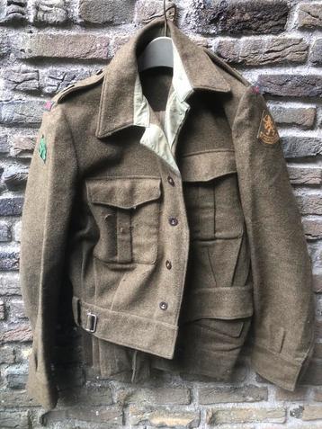 Leger tenue jas broek en riem maat 49 beschikbaar voor biedingen