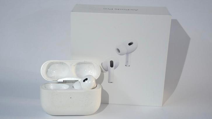 Airpods pro 2 oplaad case + rechter oortje, Telecommunicatie, Mobiele telefoons | Oordopjes, Zo goed als nieuw, Bluetooth, Ophalen of Verzenden