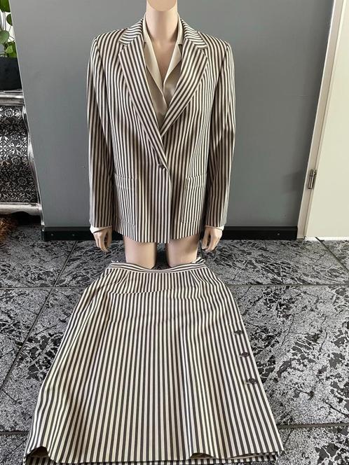 ZGAN Chique pakje (colbert+rok+blouse), maat 38/40, Kleding | Dames, Jasjes, Kostuums en Pakken, Zo goed als nieuw, Kostuum of Pak