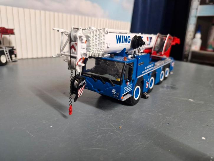 Liebherr ltm 1090 wsi  wing fat, Hobby en Vrije tijd, Modelauto's | 1:50, Gebruikt, Hijskraan, Tractor of Landbouw, Wsi, Ophalen of Verzenden