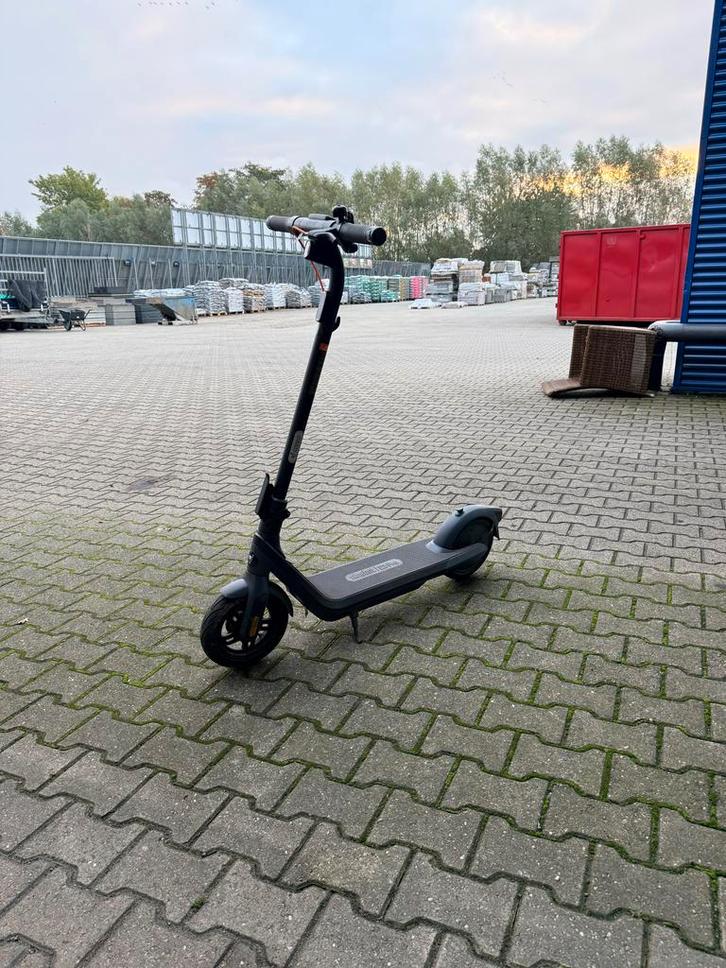 Elektrische Step - Segway Ninebot E2 Pro, Fietsen en Brommers, Steps, Gebruikt, Elektrische step (E-scooter), Ophalen