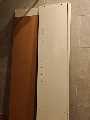 2 Witte Ikea Billy Kasten + 2 x 2 Verhogingsdelen