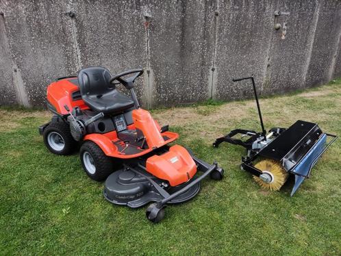 HUSQVARNA zitmaaier (type Rider R18, B&S, 103 cm, veegbezem), Tuin en Terras, Zitmaaiers, Gebruikt, 90 tot 120 cm, Elektrische starter