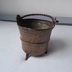15e eeuwse bronzen emmer, Antiek en Kunst, Antiek | Koper en Brons, Ophalen of Verzenden