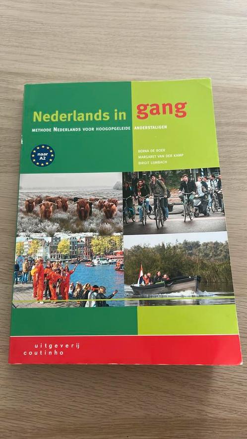 Nederlands in gang + online studiemateriaal, Boeken, Overige Boeken, Gelezen, Ophalen of Verzenden