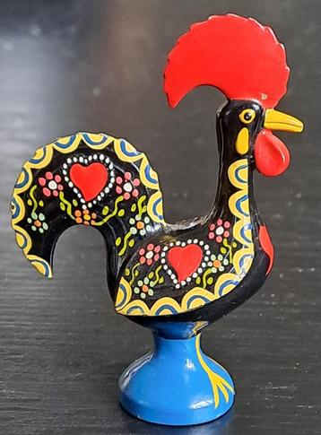 Portugees zwaar beeldje. Kleurrijke haan. Galo beschikbaar voor biedingen