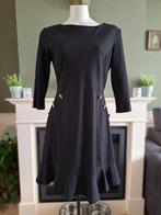 Due Amanti knopen zwart jurk 2 M 38 40 gratis verz in NL, Maat 38/40 (M), Verzenden, Zwart, Zo goed als nieuw