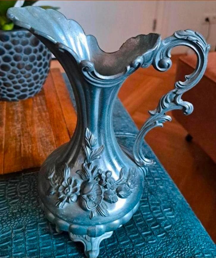 Vintage Tinnen Kan met Bloemenreliëf, Antiek en Kunst, Antiek | Tin, Ophalen of Verzenden