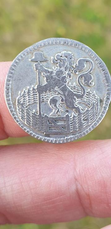 Bodemvondst Mooie Zilver Afslag van een Duit Holland 1742 !! beschikbaar voor biedingen