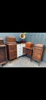 Grammofoon met platen, Ophalen