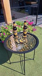 Bijzettafeltje van Hertog jan bierdopjes verwerkt in Epoxy, Huis en Inrichting, Tafels | Sidetables, Ophalen of Verzenden, Zo goed als nieuw