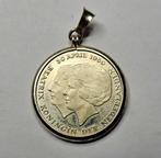 1980 Zilveren gemonteerde Nederlandse munthanger, Ophalen of Verzenden, Koningin Juliana, ½ gulden, Losse munt
