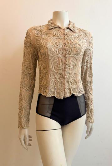 Hunza geborduurde blouse champagne S beschikbaar voor biedingen