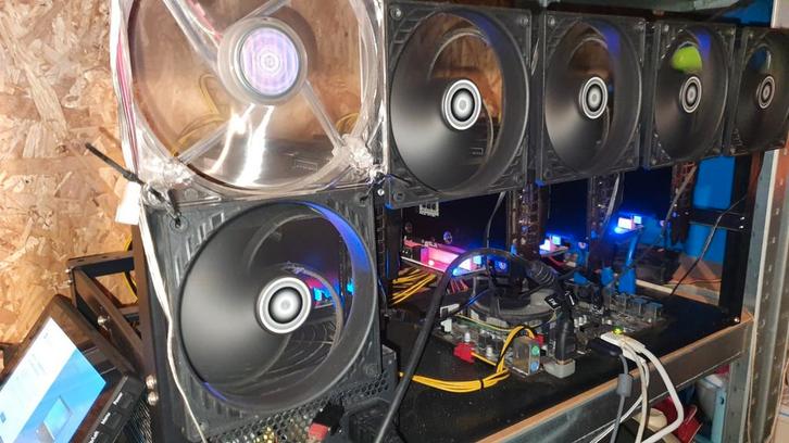 Mining Rig met 4 GPU's, Computers en Software, Videokaarten, Gebruikt, Nvidia, PCI-Express 3.0, GDDR5, HDMI, Ophalen