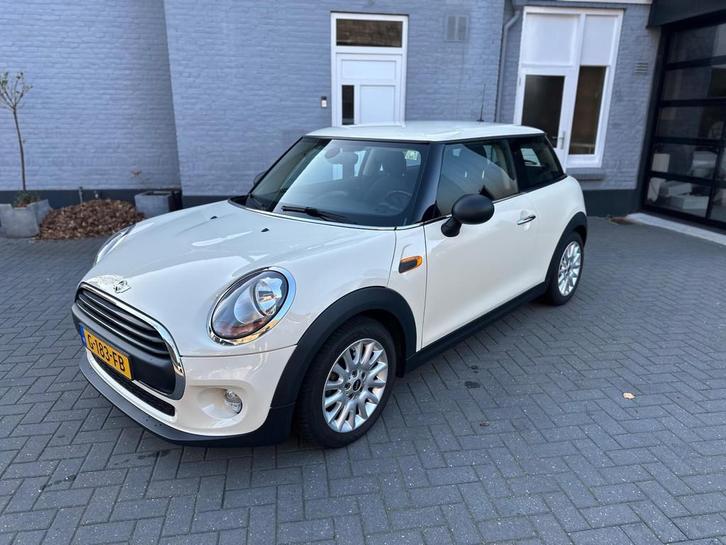 Mini Mini 1.2 One | STOELVERWARMING | CRUISE | TREKHAAK |, Auto's, Mini, Bedrijf, Te koop, One, ABS, Airbags, Airconditioning