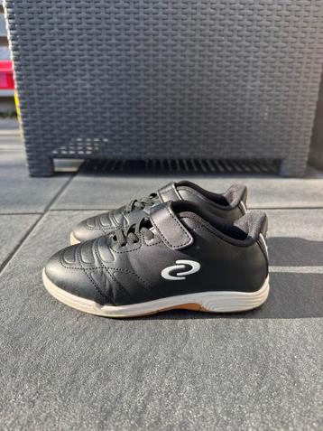 voetbalschoenen maat 30 beschikbaar voor biedingen