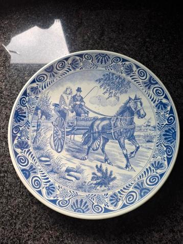Delfs blauw wandbord en asbak beschikbaar voor biedingen