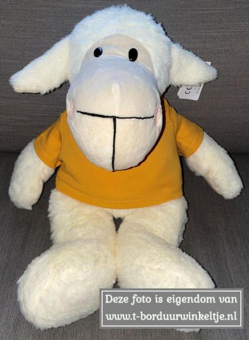 Wit Schaap 45 CM met t-shirt met naam (Geboorte), Kinderen en Baby's, Kraamcadeaus en Geboorteborden, Nieuw, Kraamcadeau, Ophalen of Verzenden