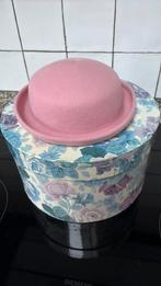 HOEDJE VOOR MEISJE KLEUR ROSE MAAT 46 cm, Kinderen en Baby's, Kinderkleding | Petten en Hoeden, Ophalen of Verzenden, Zo goed als nieuw