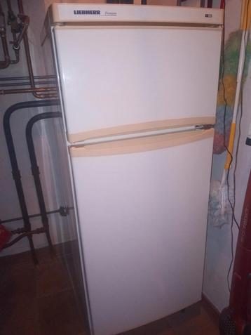 LIEBHERR beschikbaar voor biedingen