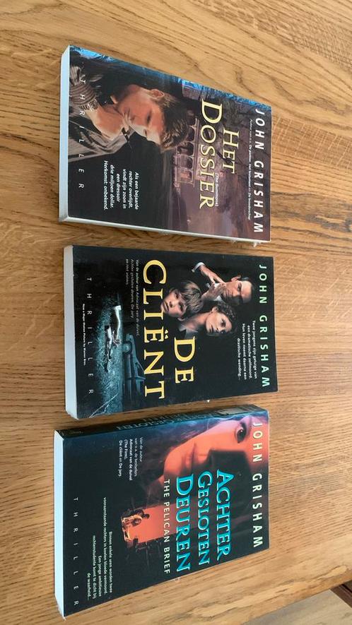 J.Grisham: het dossier, de client, achter gesloten deuren, Boeken, Thrillers, Zo goed als nieuw, Nederland, Ophalen of Verzenden