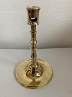 Knoopkandelaar. 16e Eeuw. Hoogte 21 cm. Gaaf., Verzenden, Koper of Brons