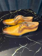 Luxe handgemaakte herenschoenen van leer maat 43, Bruin, Nieuw, Ophalen of Verzenden, Mala