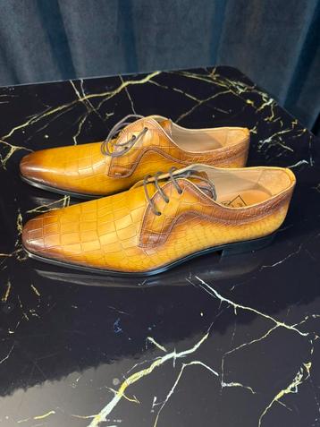 Luxe handgemaakte herenschoenen van leer maat 43 beschikbaar voor biedingen