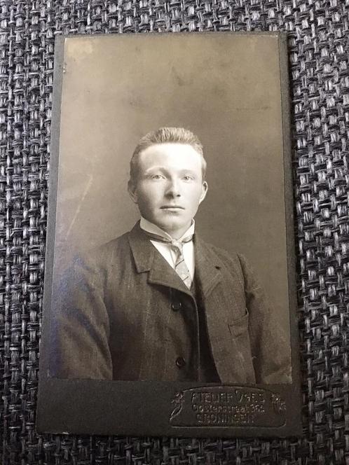 CDV, Jongeman, Atelier Uges, Groningen, Carte de Visite, Verzamelen, Foto's en Prenten, Gebruikt, Foto, Voor 1940, Ophalen of Verzenden
