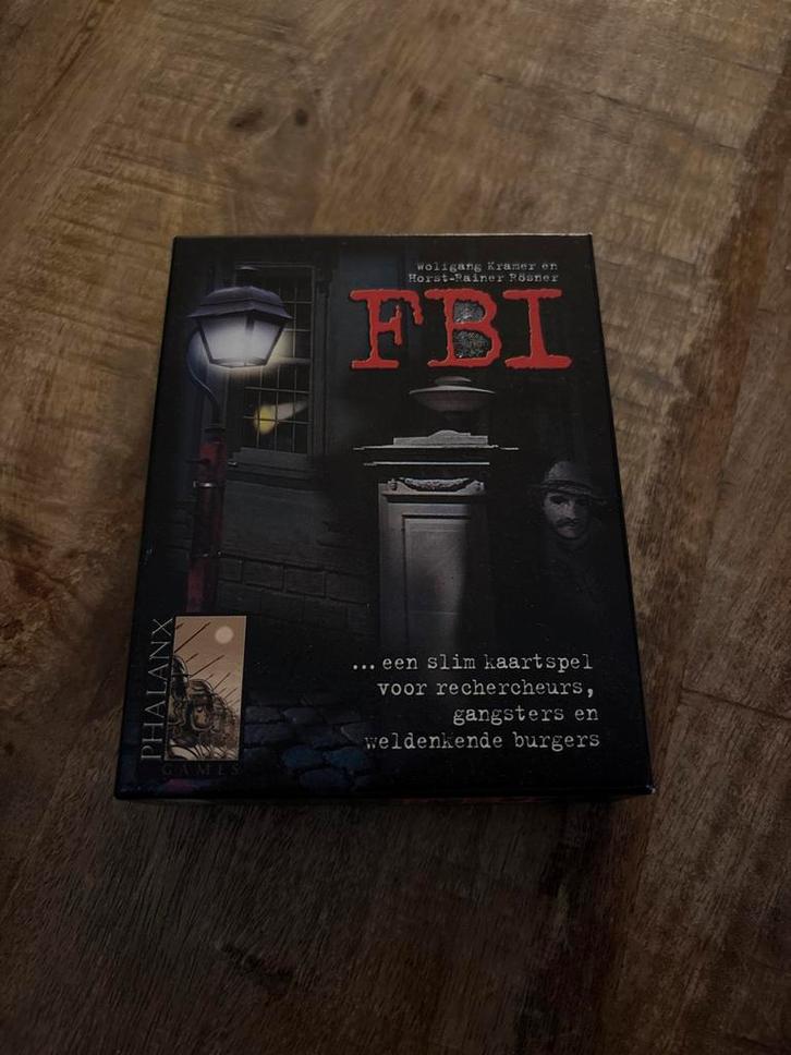 FBI Kaartspel - 2-5 Spelers, 10+, Hobby en Vrije tijd, Gezelschapsspellen | Bordspellen, Zo goed als nieuw, Drie of vier spelers