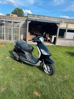 Piaggio Fly 2010, Fietsen en Brommers, Scooters | Piaggio, Ophalen, Gebruikt, Fly
