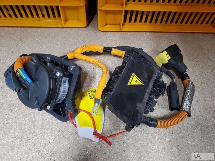 Volvo V60 plugin Hybrid stekker in voorscherm oplaadpunt €75, Auto-onderdelen, Accu's en Toebehoren, Volvo, Gebruikt, Ophalen of Verzenden