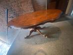 Antieke ovale salontafel, Antiek en Kunst, Antiek | Meubels | Tafels, Ophalen of Verzenden
