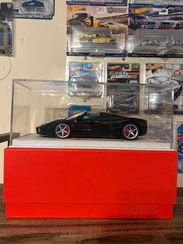 1:18 BBR Ferrari LaFerrari Aperta Nero Daytona  beschikbaar voor biedingen