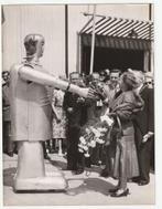 Robot Sabor Hoofddorp Juliana Drees 2 persfoto's 1955, 1940 tot 1960, Gebruikt, Foto, Verzenden