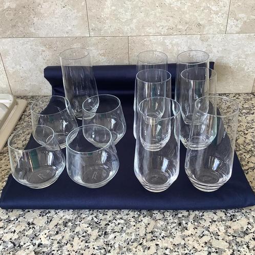 AH VIVO. GLAZEN. 4 Sap en 7 Long drink  Glazen., Verzamelen, Glas en Borrelglaasjes, Gebruikt, Ophalen of Verzenden