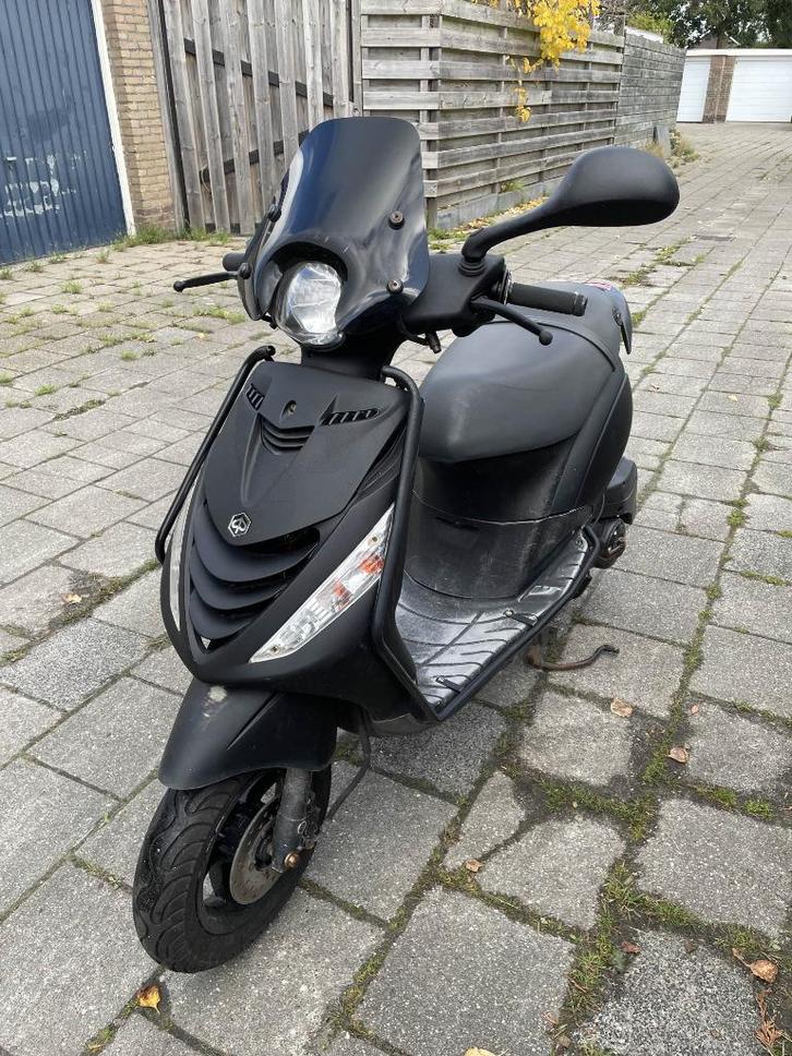 Piaggio Zip 4T 50cc, Fietsen en Brommers, Scooters | Piaggio, Gebruikt, Zip, Benzine, Ophalen