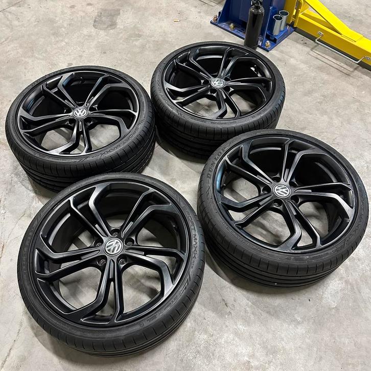 Set originele velgen TCR GTI REIFNITZ clubsport inruil mogel, Auto-onderdelen, Banden en Velgen, Banden en Velgen, Zomerbanden