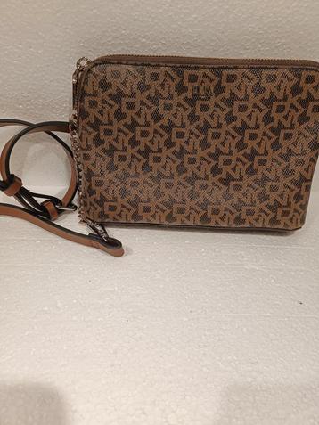 DONNA KARAN TASJE CROSSBODY beschikbaar voor biedingen