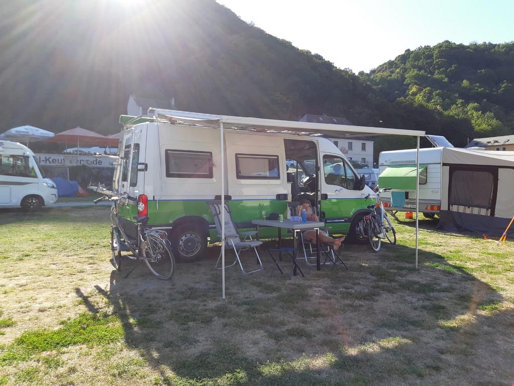 camperbus Renault master, Buscamper of Camperbus, Tot en met 2, 7 tot 12 maanden geleden, Particulier