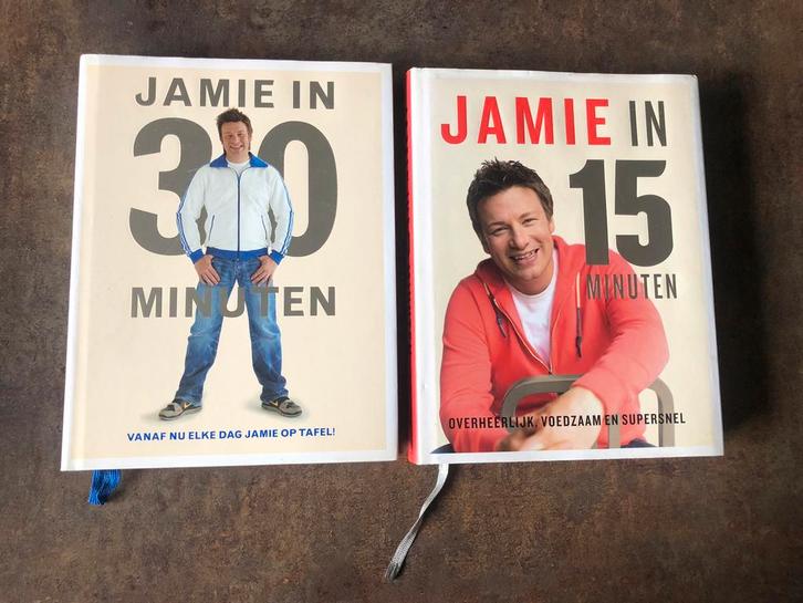 Jamie Oliver- Jamie in 15 minuten+ Jamie in 30 minuten, Boeken, Kookboeken, Zo goed als nieuw, Italië, Ophalen of Verzenden