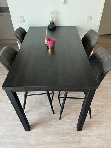 Bartafel met 4 stoelen - Groningen beschikbaar voor biedingen