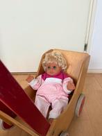 Houten poppenwagen, met leuke pop, Ophalen of Verzenden