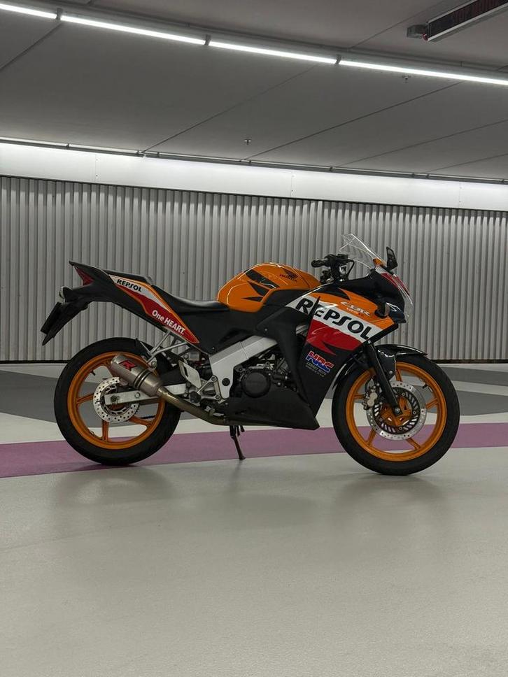 Honda cbr125r repsol a1, Motoren, Motoren | Honda, Particulier, Sport, 11 kW of minder, 1 cilinder, Minimaal motorrijbewijs A1
