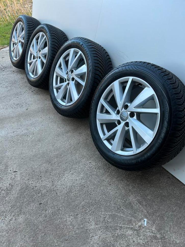 Originele audi Q2 velgen 17 inch met winterbanden, Auto-onderdelen, Banden en Velgen, Banden en Velgen, Winterbanden, 17 inch