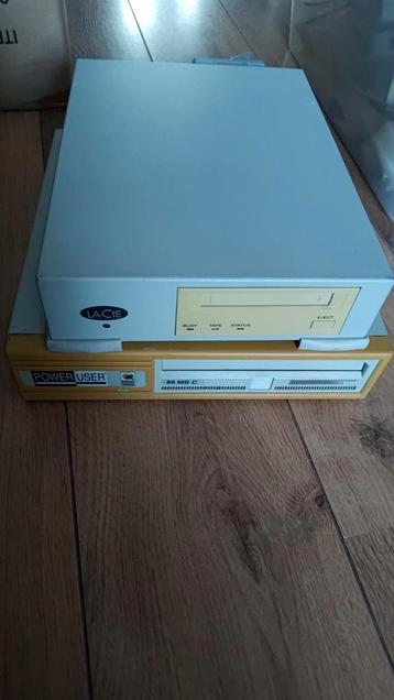 LaCie externe drive en een power user. Incl SCSI bedrading.  beschikbaar voor biedingen