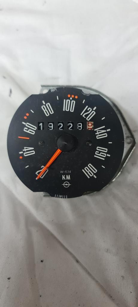 Gebruikte km teller Opel B Kadett, Auto-onderdelen, Dashboard en Schakelaars, Opel, Gebruikt, Ophalen of Verzenden